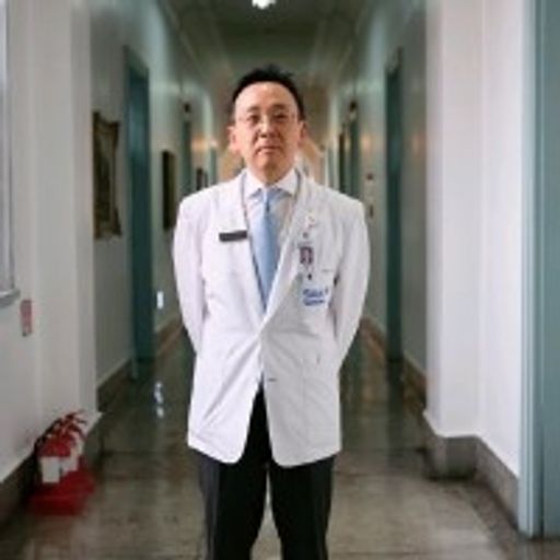 Kyung Woo Park